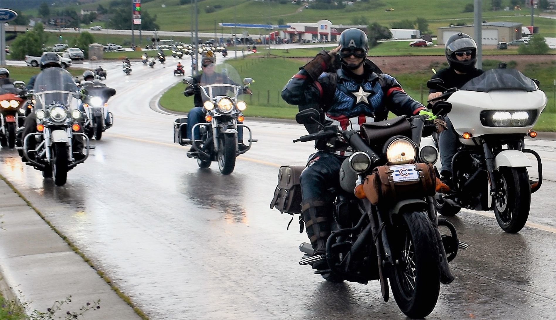 080619-nws-rallyrides007.jpg